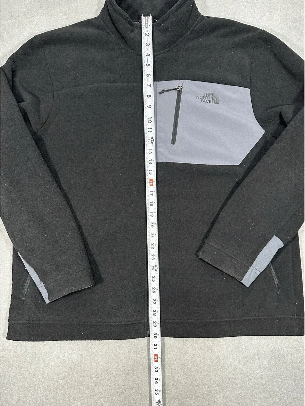 The North Face Men’s XXL Full Zip Fleece Jacket Black Gray Soft Shell